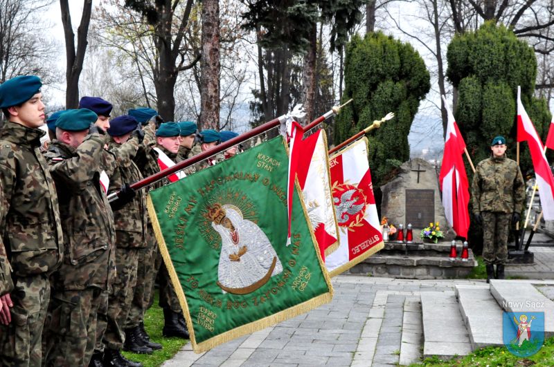 Spotyka się z człowiekiem-strzelcem