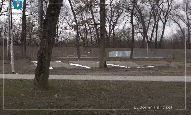 Plac przygotowany pod budowę boiska wielofunkcyjnego. 
