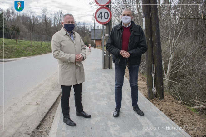 Prezydent Ludomir Handzel wraz z radnym Grzegorzem Fecko.