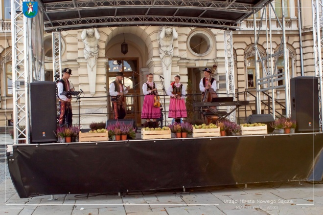 Festiwal Chmielu, scena.