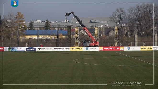 Stadion Sandecji podczas budowy.