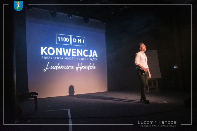 Wokalista Mateusz Ziółko.