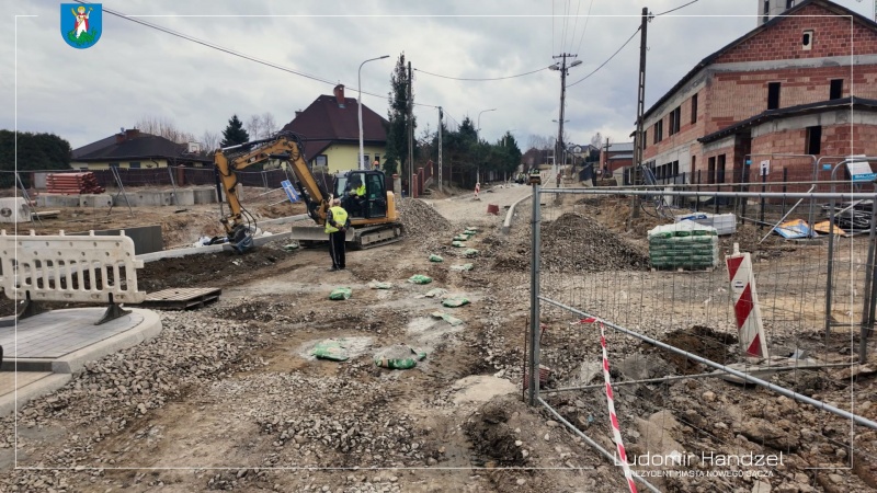 Prace przy budowie ronda na os. Poręba Mała