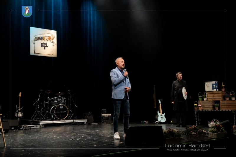 Prezydent Ludomir Handzel podczas Festiwalu Młodych Talentów w Małopolskim Centrum Kultury "Sokół"