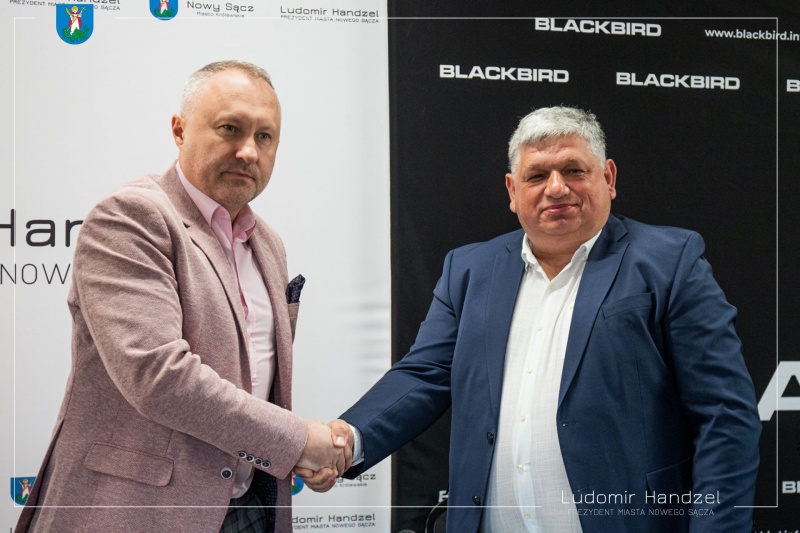 Prezydent Ludomir Handzel wraz z Prezesem firmy Blackbird Janem Kosem.