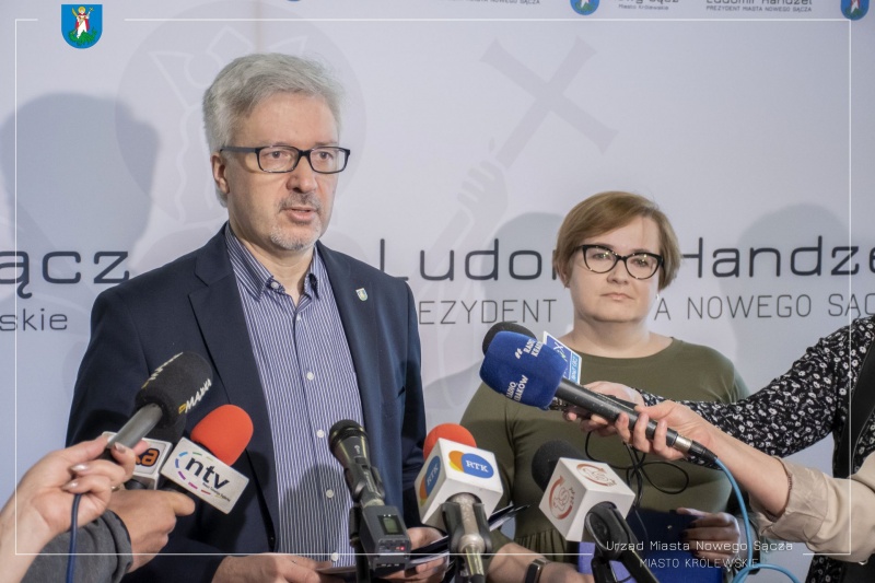 Sekretarz miasta Piotr Lachowicz.