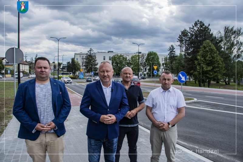 Prezydent Ludomir Handzel wraz z Radnym Jakubem Prokopowiczem, radnym Krzysztofem Ziają oraz dyrektorem MZD Adamem Konickim.