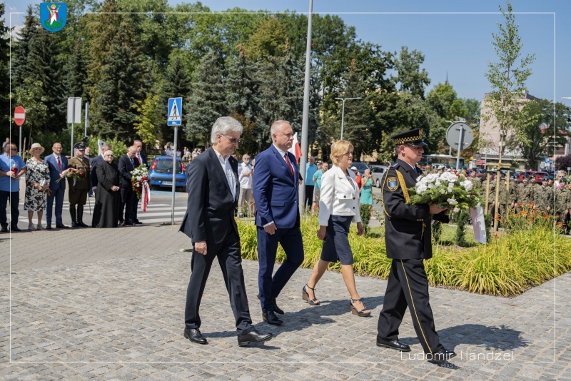 Prezydent Ludomir Handzel wraz z zastępcą prezydenta Magdaleną Majką oraz sekretarzem miasta Piotrem Lachowiczem.