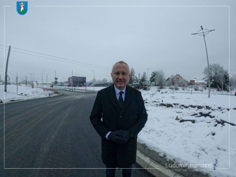 Prezydent Ludomir Handzel wizytuję budowę ronda u zbiegu Al. Piłsudskiego, ul. Kamiennej i Prusa 